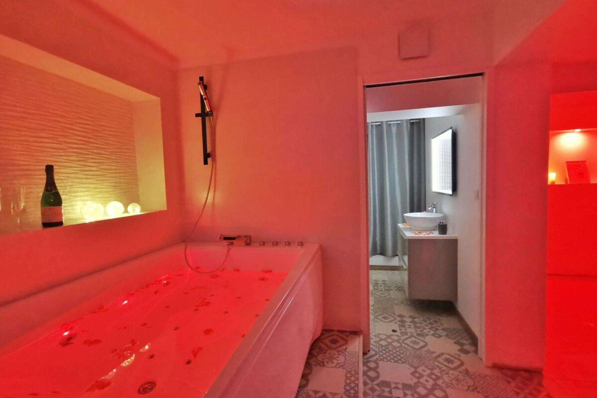 Perpignan Jacuzzi & Ambiance Romantique Villeneuve-de-la-Raho